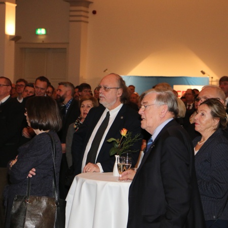 Größeres Bild ansehen